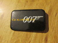 JAMES BOND 007 Goldeneye Button Pin Pinback Vintage Brosnan
