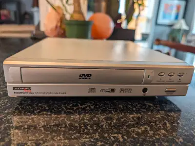 DIAMOND VISION DVD PLAYER like new  no remote, View more