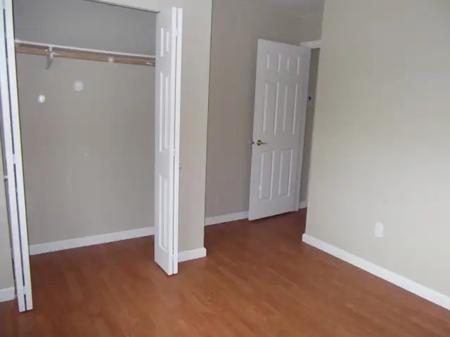3 bedroom 2 baths apartment in Long Term Rentals in Mission - Image 5