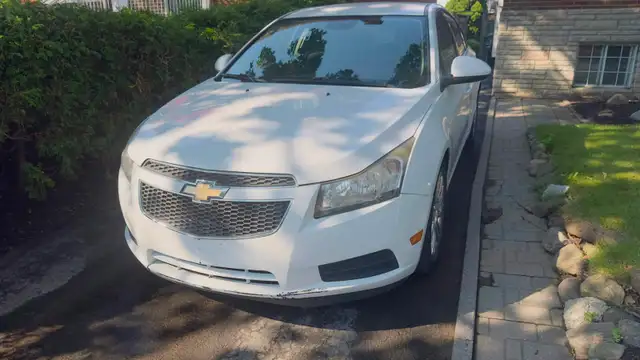 Chevrolet Cruze Eco 2012 165,000 km - 1 Owner - $4,500