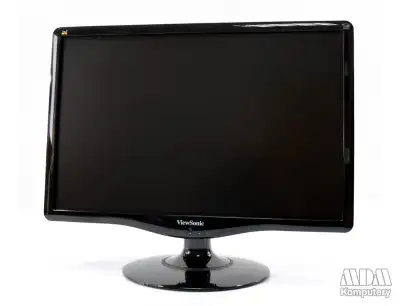 Purchased new, still in use and works with no problems. Selling in the original box with power and V...