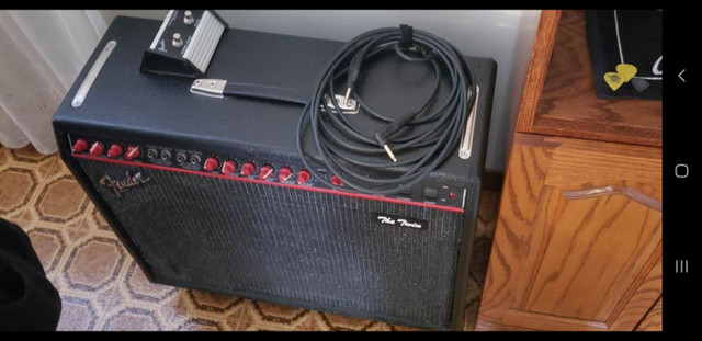 Fender "The Twin" redknob 100/25watt in Amps & Pedals in City of Toronto