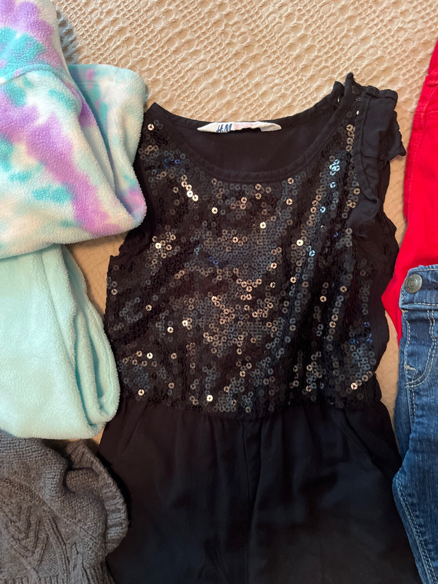 Size 2 mix in Clothing - 2T in Kitchener / Waterloo - Image 4
