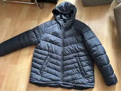 Men’s George Puffer coat $45 XL Jacket in Men's in Oakville / Halton Region - Image 2