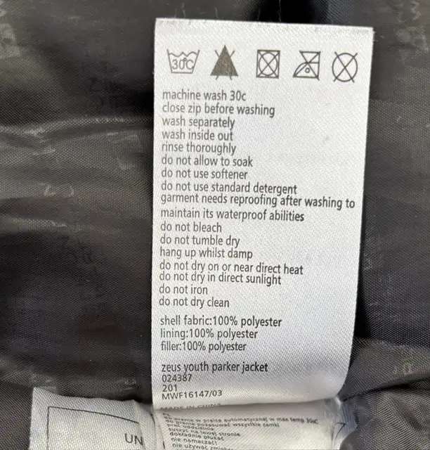 Moutain Warehouse Kids Winter Jacket in Kids & Youth in Markham / York Region - Image 3