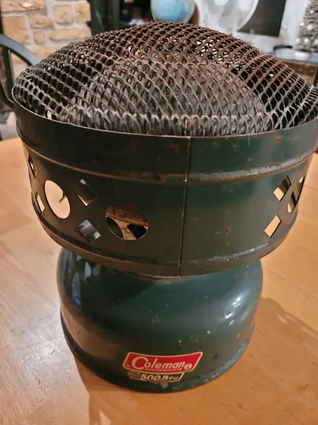 RADIATEUR AU GAS 3500 BTU / COLEMAN / 1968’S in Arts & Collectibles in Laurentides - Image 2