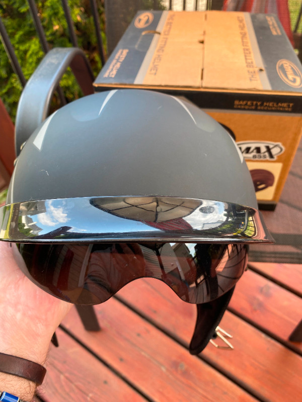 Casques de moto a vendre. 100$ chaque négo. dans Pièces et accessoires pour motos  à Laval/Rive Nord - Image 4