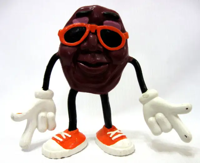 TROIS GROSSE  FIGURINES VINTAGE CALIFORNIA RAISINS LARGE FIGURES in Arts & Collectibles in West Island - Image 6