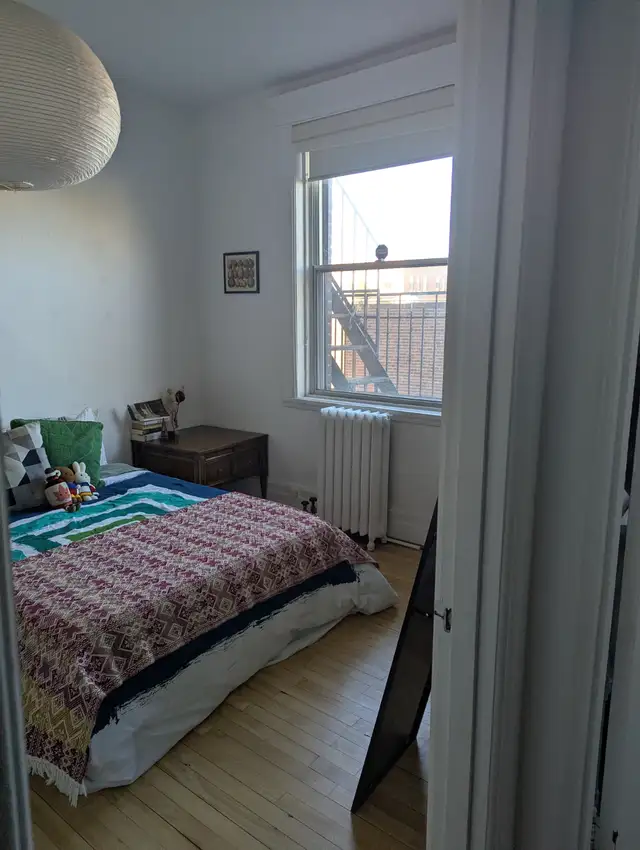 Lease Assignment – Corner 4½, Outremont (border of Mile End)