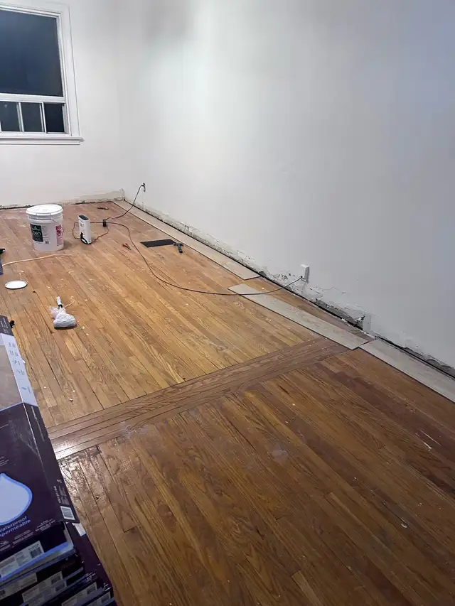 Reliable Handyman | TV Mounting | IKEA Assembly | Deck & Floorin in Carpentry, Crown Moulding & Trimwork in City of Toronto - Image 8