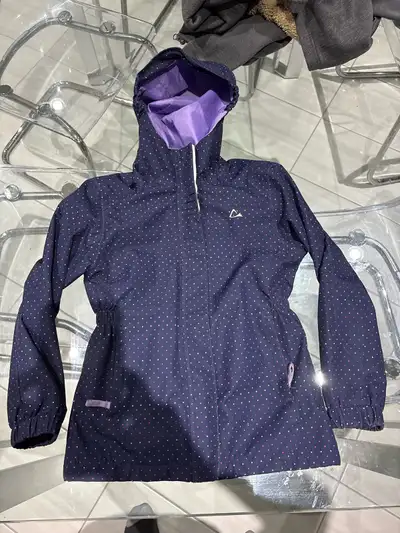 Asking $10 This is a used Paradox spring jacket in girls' size 7/8, perfect for light weather protec...