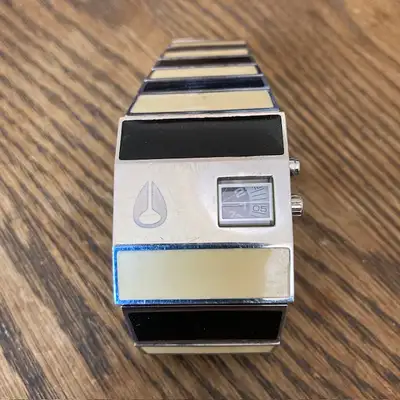 Men's Nixon Rotolog watch black/cream links, working condition, View more