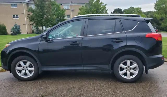 2013 Toyota RAV4 LE FWD – Certified- Clean Carfax - 270k