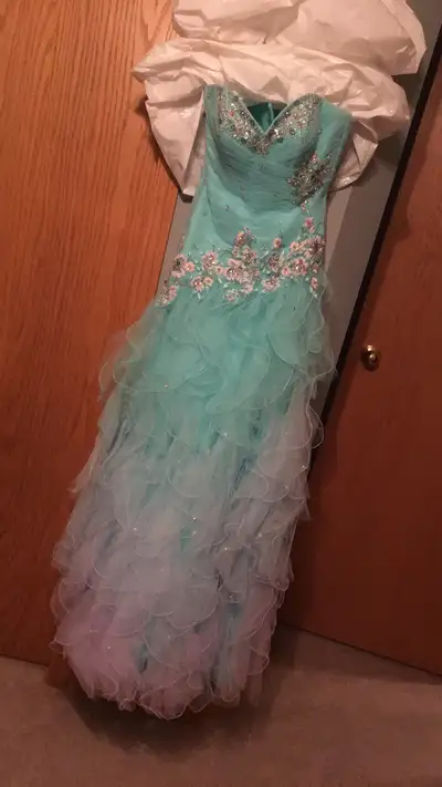 Ombré grad dress with leg slit, View more