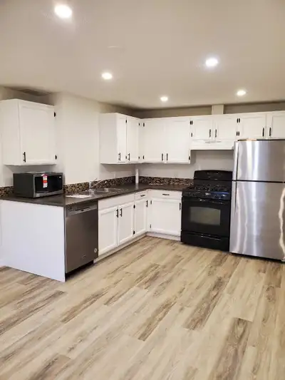 Vernon BC East Hill-1 bedroom plus office. Looking for long term quiet and clean tenant. Gas stove,...