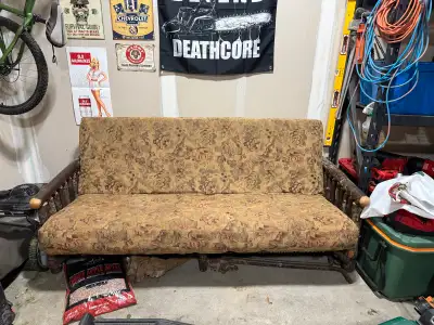 couch/fouton, View more