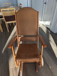 Chaise berçante sur bering