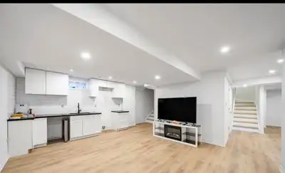 a room to rent in 2 bedroom basement