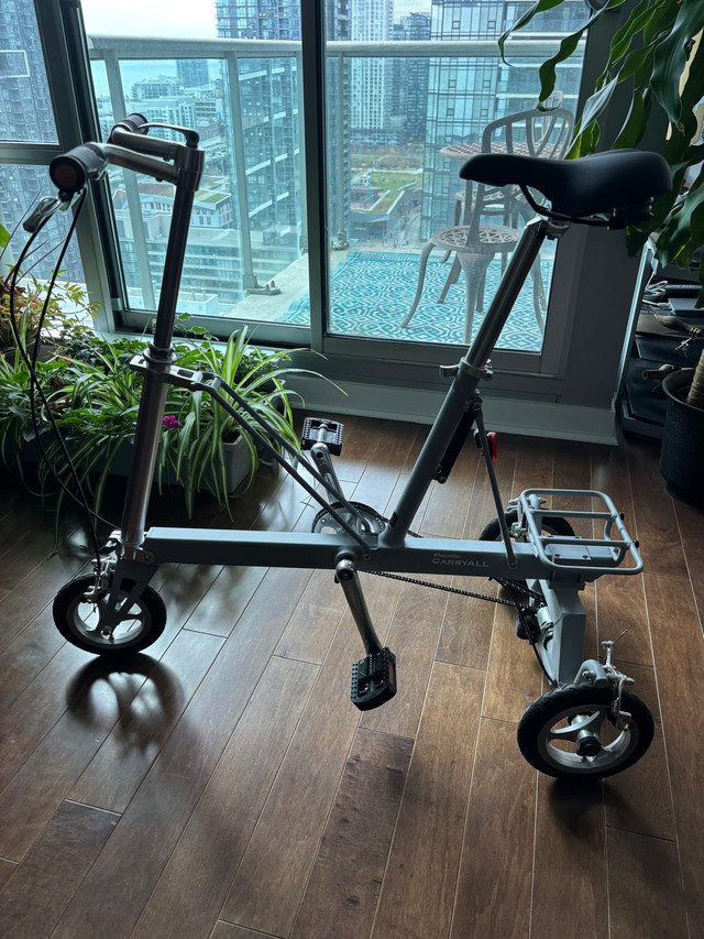 Pacific CarryALL  Foldable Tricycle / Bike – Almost New in Kids in City of Toronto - Image 2