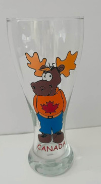 New Embossed Tall Beer Glasses " Moose Canada" By Banaux Canada