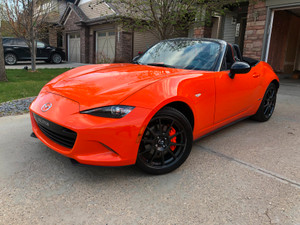 2019 Mazda MX-5 Miata 30th Anniversary Edition 6 spd