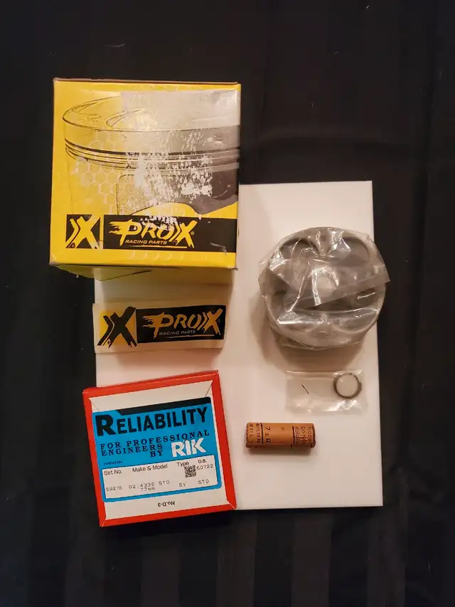 Prox piston Kawasaki/ Suzuki  in Engine & Engine Parts in Edmonton - Image 2