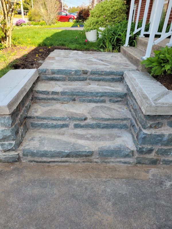 Concrete driveway stone walls in Brick, Masonry & Concrete in Dartmouth - Image 3