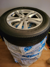 4 x Hyundai Elantra Original 18" Mag + Tires (P235/60/R18)