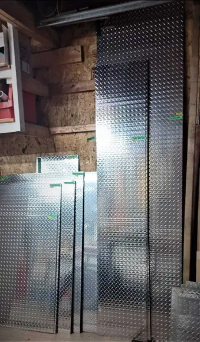 Aluminium checker plate : retailles, View more