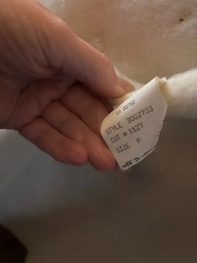 Lundstrom Laparka Wool Coat in Women's - Tops & Outerwear in Cape Breton - Image 4