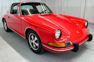 Up for auction is this 1972 Porsche 911T Targa, a beautifully refinished example finished in rare Ba...