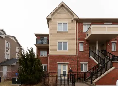 Two bedroom Town house condo available for Rent