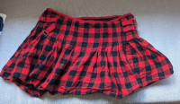 Women's Black and Red Checkered Aerie Skirt - Size 6