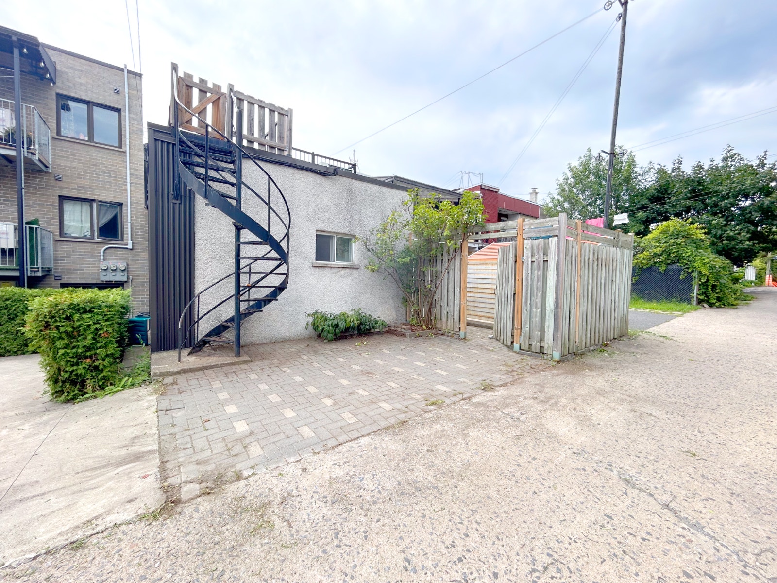7 Beds 1 Bath Apartment — photo 3