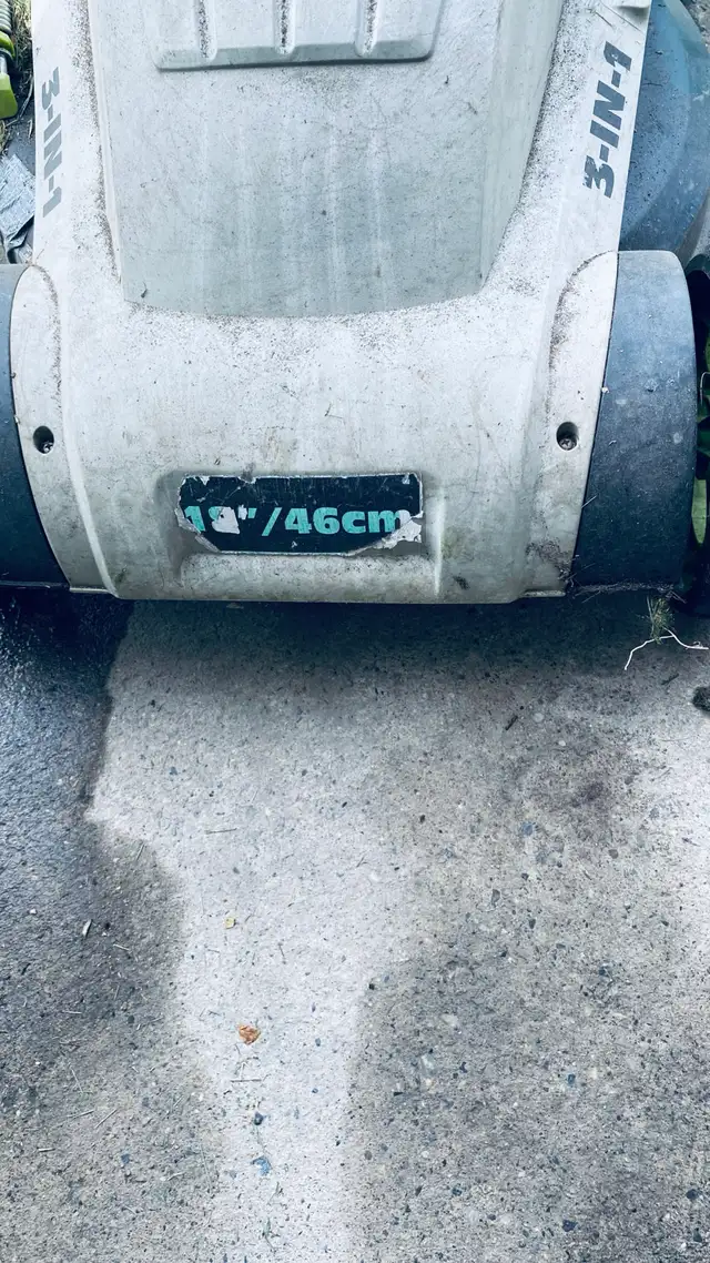 Electric Lawn Mover in Lawnmowers & Leaf Blowers in Calgary - Image 4