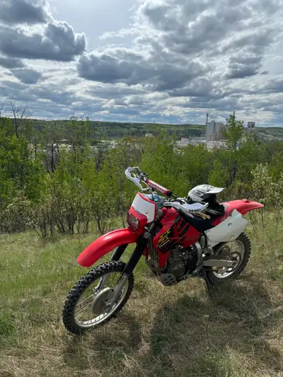 2001 XR 650R Good condition for the year. Solid beast. I have a few spare panels for it. Couple extr...