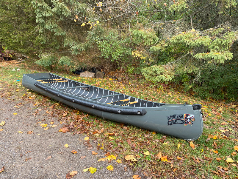 2019 16’ wide transom SportsPal Canoe Canoes, Kayaks & Paddles