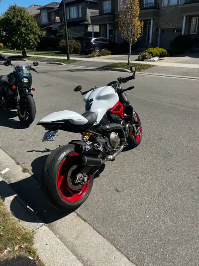 2016 Ducati Monster 821 16,000km Turmignoni Slips ons nothing needed for safety $12,000 OBO