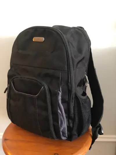 Backpack Targus with Laptop Room/ W1fxH17"xD7"
