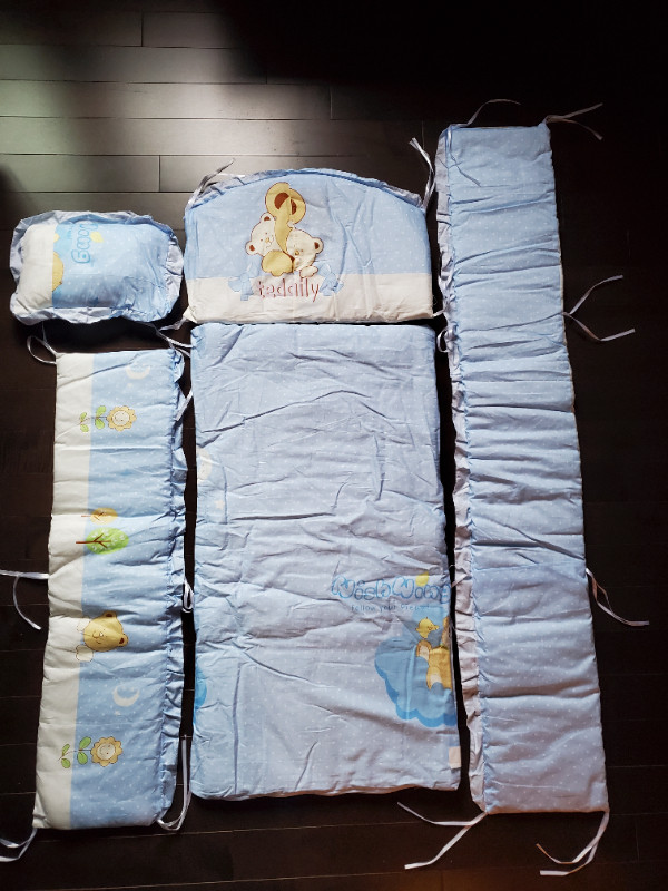 Fashionhome Teddy baby bed bumpers set brand new / coussins bébé dans Berceaux  à Ouest de l’Île - Image 2