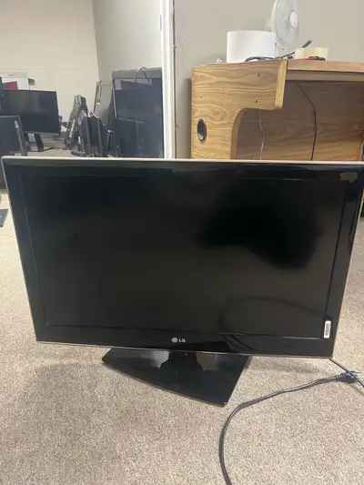 LG 32” 32LV2500 TV, View more
