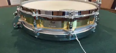 Pearl brass free floating piccolo snare drum, View more
