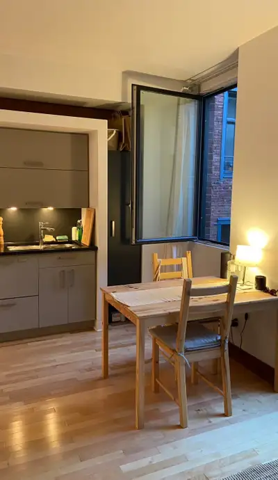 Set table et chaises en bois, View more