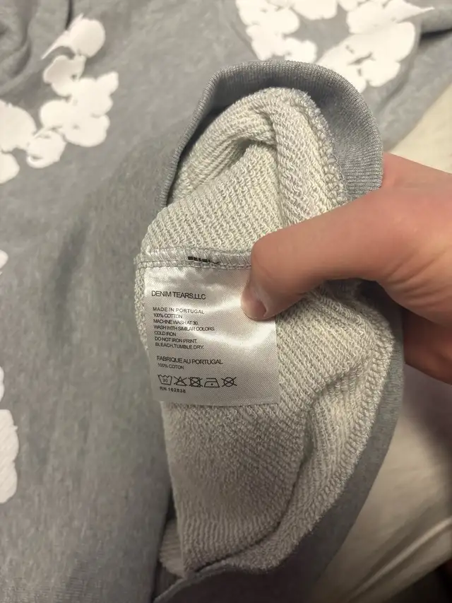 denim tears grey hoodie in Men's in Laval / North Shore - Image 4