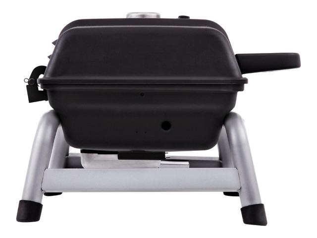 Char-Broil Portable Gas Grill 240 in BBQs & Outdoor Cooking in Burnaby/New Westminster - Image 2