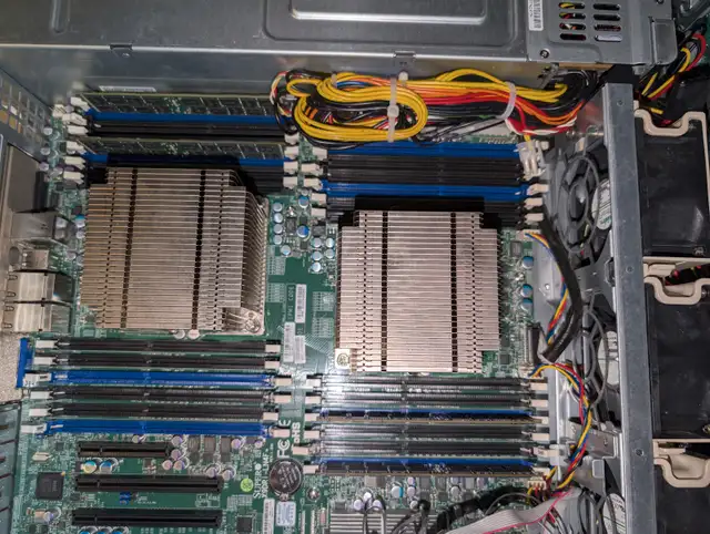 Supermicro X9DRi-LN4F+ 2 x E5-2630Lv2 (12cores/24t) 64GB RAM62863730390401121