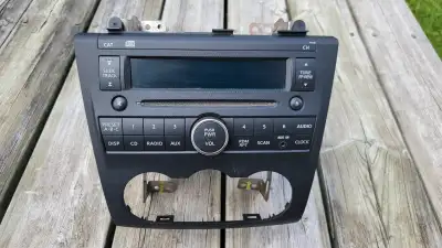 Head Unit for Nissan Altima, from 2008 2.5s, fully functional. Should work in all models from 07-12...