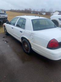 2009 ford crown vic 