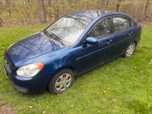2010 Hyundai Accent Standard