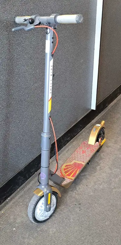 Shell Ride SR55 w/CHRG w/1099 Electric Scooter (30327383), View more